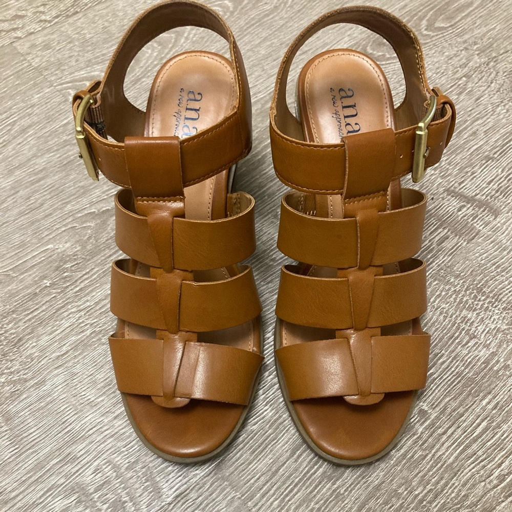 a.n.a Brown Strappy Women's Sandals/ a.n.a. Mernie Cognac block heels size 6